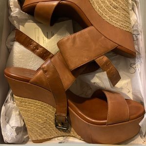 Jessica Simpson Wedges Brand New Size 8.5